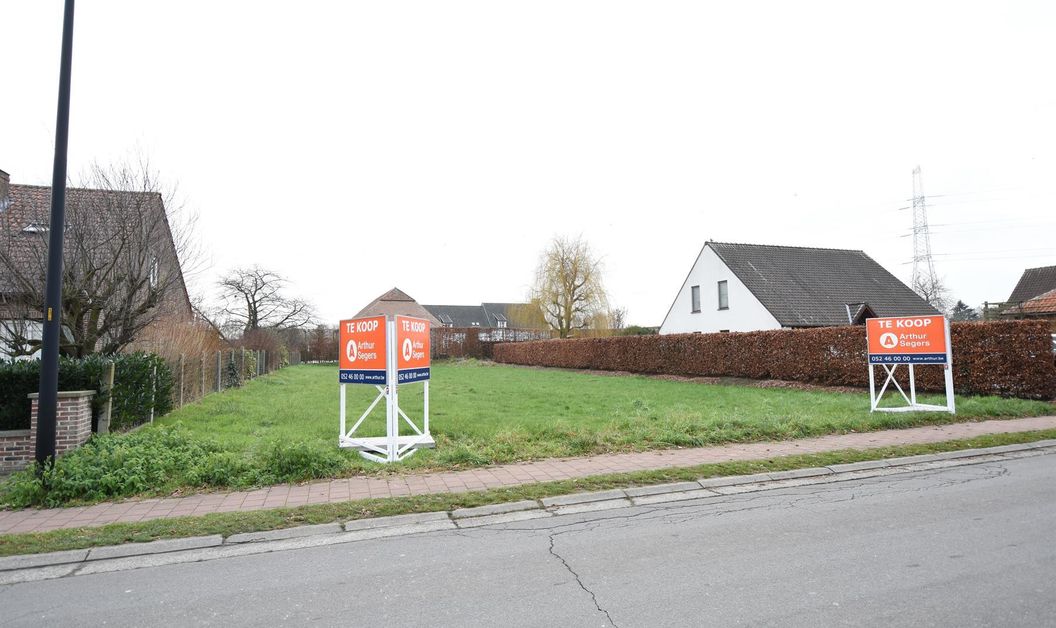 Bouwgrond voor halfopen bebouwing met zuidoost gerichte tuin