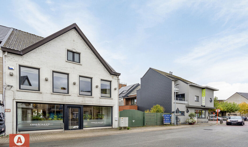 Gebouw voor gemengd gebruik te koop in Buggenhout